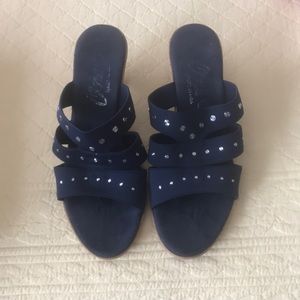 Sz 7 M Finest by Onex Navy and Cork Heels